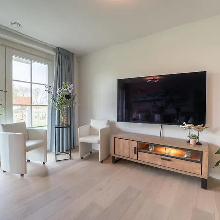 Whispering Waves With Parking & Terrace By Interhome Διαμέρισμα Blankenberge