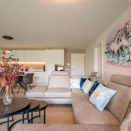 アパート Whispering Waves With Parking & Terrace By Interhome