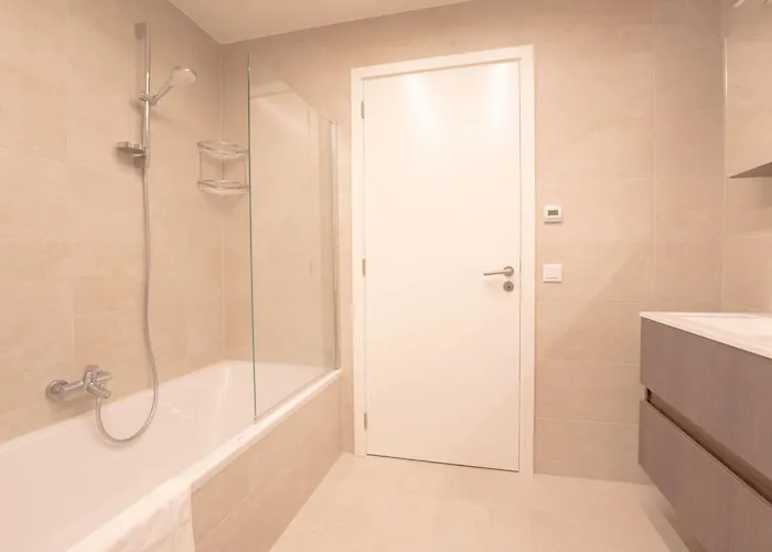 Whispering Waves With Parking & Terrace By Interhome Апартаменты Бланкенберге