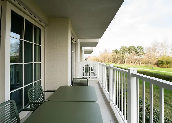 Апартаменты Whispering Waves With Parking & Terrace By Interhome Бланкенберге