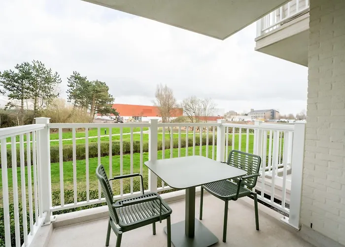 Whispering Waves With Parking & Terrace By Interhome * Бланкенберге